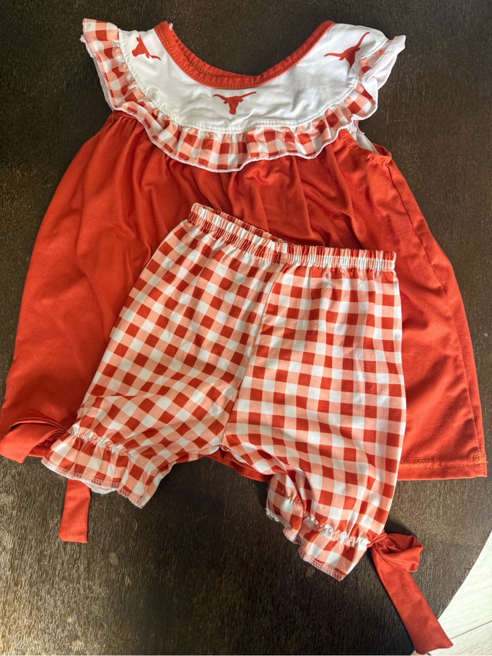 Girls' Texas Longhorns Two-Piece Outfit with Ruffle Collar